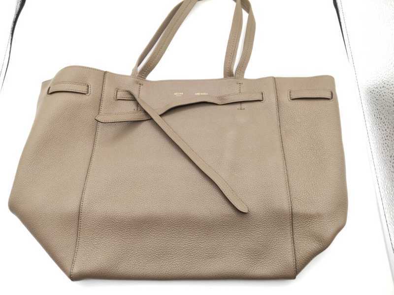 セリーヌ買取 カバファントム